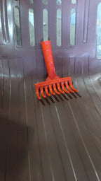 Heavy Duty Plastic Garden Hand Rake – 9-Tooth Cultivator Tool (1 Pc)